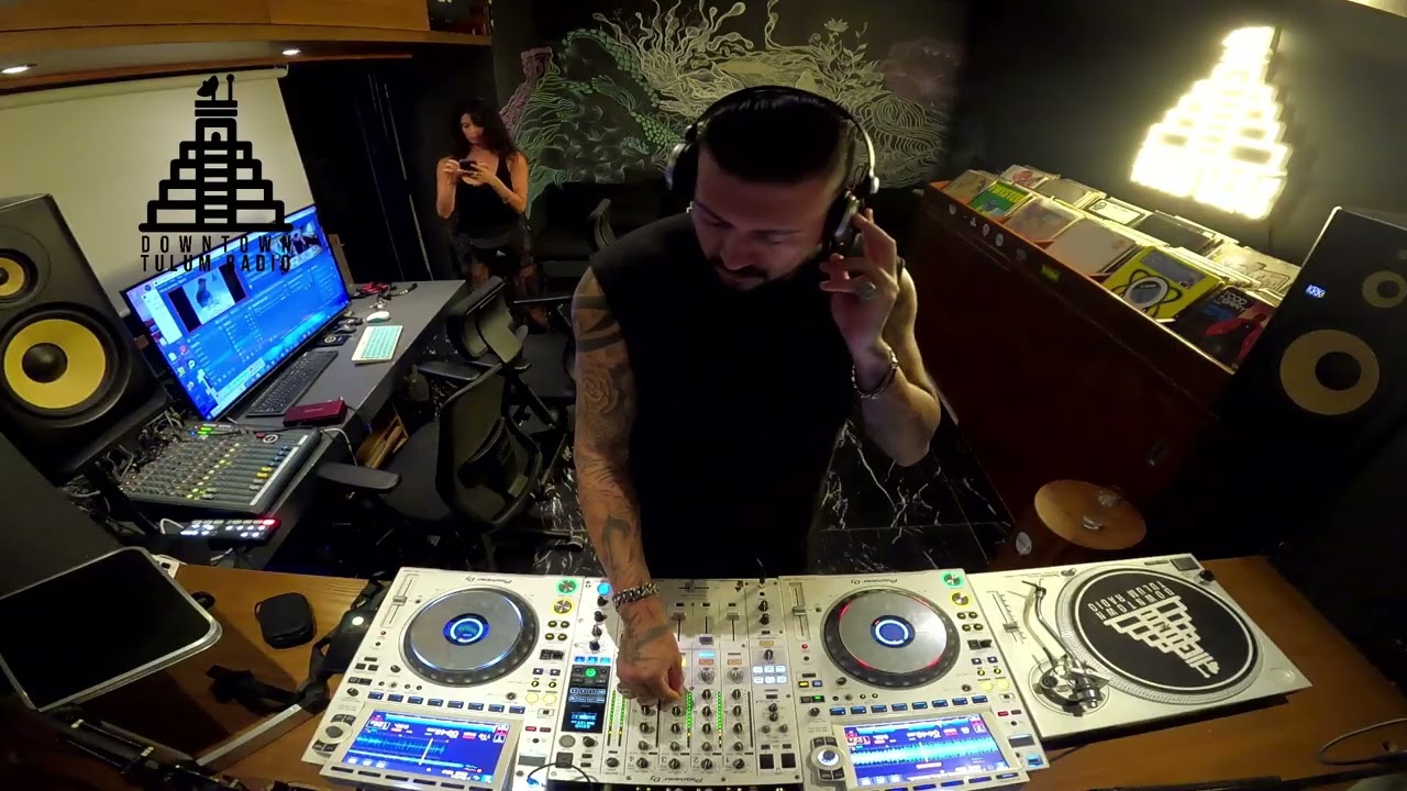 Hector - Live @ Downtown Tulum Radio 2025