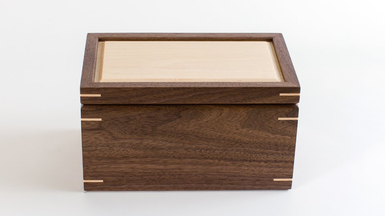 Medium Sized Keepsake Memory Box – Walnut and Hard Maple Wood - Mad Tree Woodcrafts