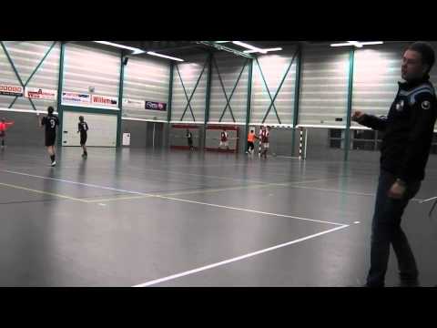 Eindsignaal Reunie 3 - FCD / 't Sportcafe 1 (18-04-2014)