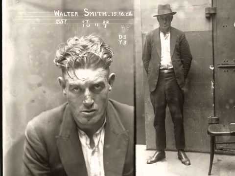 There's Always A Way Into Trouble - The Savoy Orpheans - HMV B5338