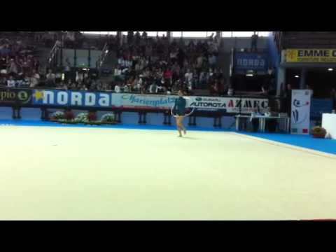 Erica Locatelli al cerchio