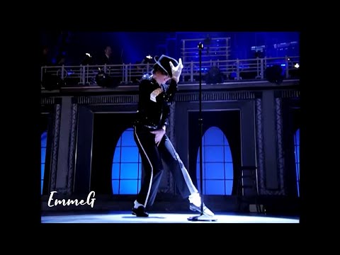 Dance Battle - Charlie Chaplin vs Michael Jackson
