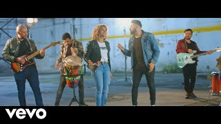 La Reforma - Polvo De Estrellas ft. Adriana Lucia