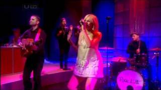 Pixie Lott - Turn It Up - Live