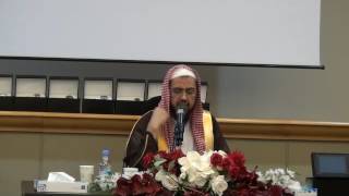 هل ينظف ما بين اسنان الميت وإستخدام المعجون ؟ image