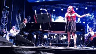 ELIZABETH BLOUIN BRATHWAITE  - "LE TEMPS EST BON"