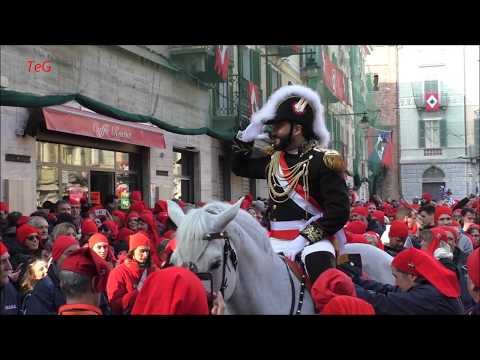 Generale sale a cavallo - Carnevale Ivrea 2018