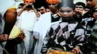 preview picture of video 'cheurfa ouadhias ( thaalamth nath avedh) mouloud 2009'