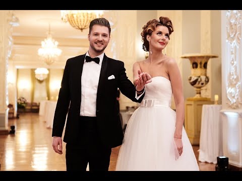 VERDI, LA TRAVIATA. Libiamo, ne' lieti calici. Drinking song