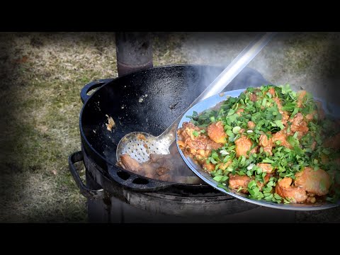 "Odžachuri" legendinis Gruzijos patiekalas kazane /Odzachuri is a legendary Georgian dish in a kazan