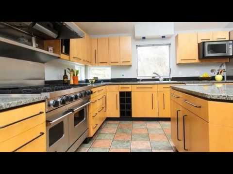 20 Ledgewood Rd, Weston, MA - Listed by Amy Mizner, Sheryl Simon