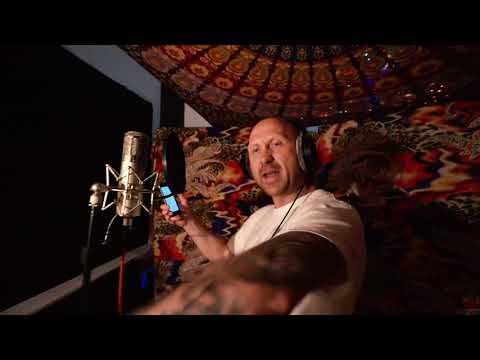 SZAKAL #Hot16Challenge2