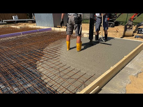 Der Bau eines Doppelhauses | Fundamentgießen und Setzen der ersten Reihe