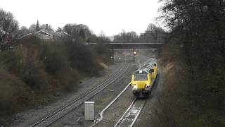 preview picture of video 'Class 70014 + 70015 on 0Z70 Leeds Midland Road - Crewe With a 2 Tone 1/1/2012'