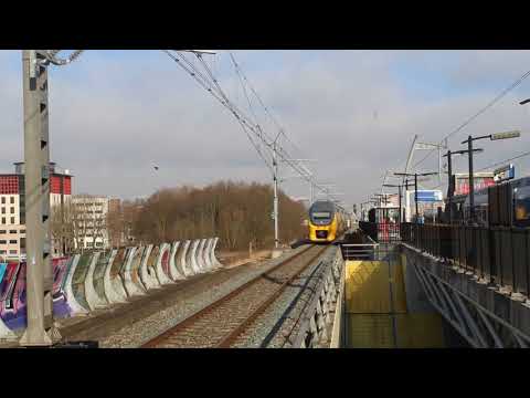 VIRM6 raast door Amsterdam Holendrecht