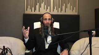 הרב מאור קריו    מדברים מרבי נחמן מברסלב   העולה היא למעלה   פסח (הרב מאור קריו) - התמונה מוצגת ישירות מתוך אתר האינטרנט יוטיוב. זכויות היוצרים בתמונה שייכות ליוצרה. קישור קרדיט למקור התוכן נמצא בתוך דף הסרטון