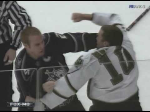 Brenden Morrow vs Dustin Brown