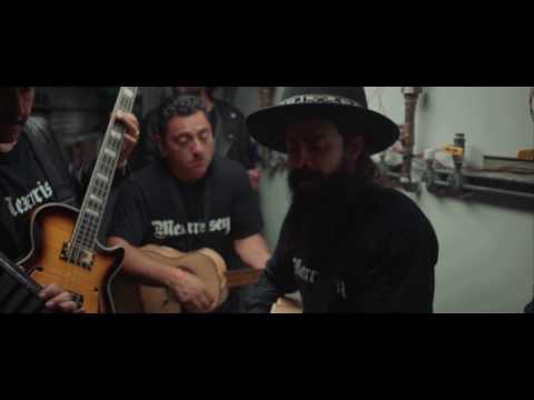 Mexrrissey - Entre Más Me Ignoras - Unplugged Backstage @ Grand Performances LA