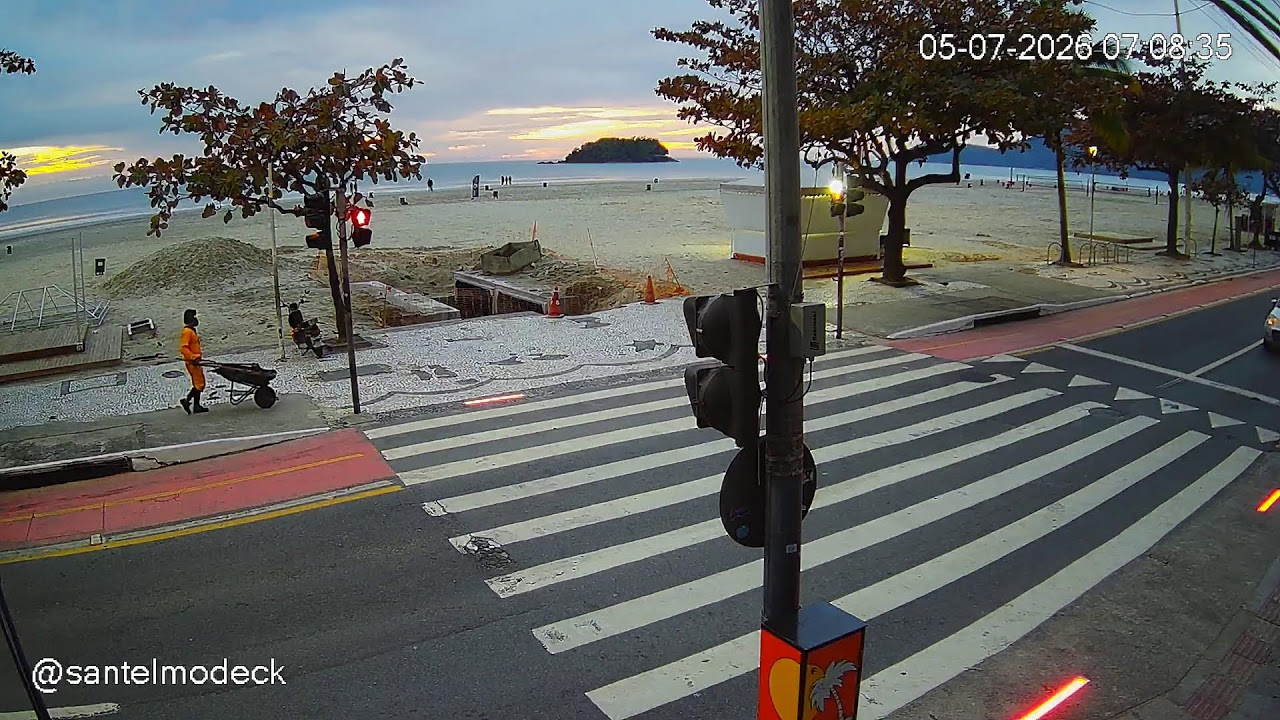Live webcam view of San Telmo Deck Beach Crossing