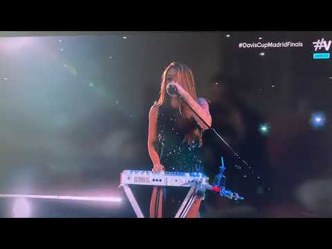 Shakira interpreta ‘Tutu’ con Camilo y Pedro Capó en la Copa Davis