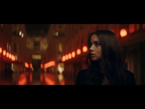 Entering Red - Short Movie ES