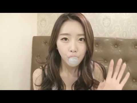 Bubble Gum Blowing Challenge! - Dal★Shabet (달샤벳) Subin (수빈)