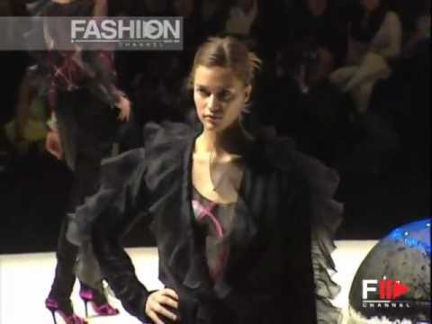 "Emanuel Ungaro" Autumn Winter 2003 2004 Paris 3 of 4 Pret a Porter Woman by FashionChannel