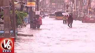 Heavy Rains Lashes North Telangana Districts, Normal Life Effected | V6 News