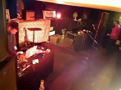 RadioMinimal live from the VOLUME "PLAYMATES ON THE RUN