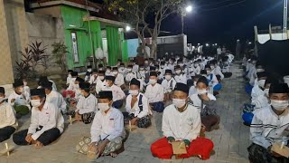 Download lagu Keren..!! Lagu Bangga Jadi Santri versi Indonesia Arab mp3 Download lagu Keren..!! Lagu Bangga Jadi Santri versi Indonesia Arab mp3