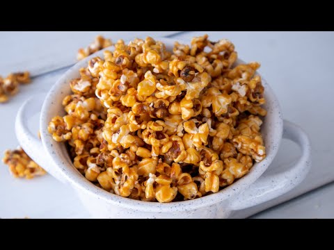 ¡Haz palomitas con caramelo en casa fácil y rápido!