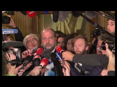 Maître Dupont-Moretti sous les huées après la condamnation d'Abdelkader Merah