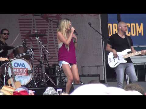 Kelsea Ballerini, " Love Me Like You Mean It", CMA Fest 2015