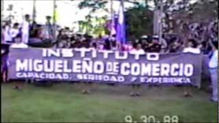 preview picture of video 'Desfile 15 de Septiembre de 1988 en el Barraza de San Miguel.mp4'