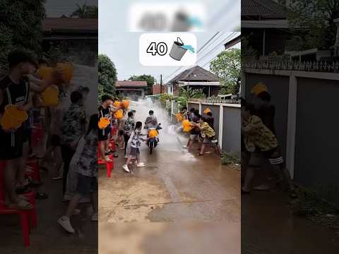 Cần bao nhiêu xô nước để làm một chiếc xe đang chạy bị đổ? #shorts