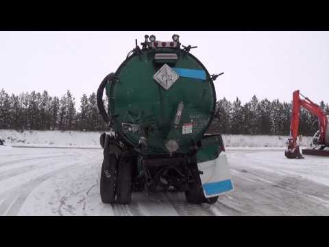 GX14628 - 2011 Mack GU813