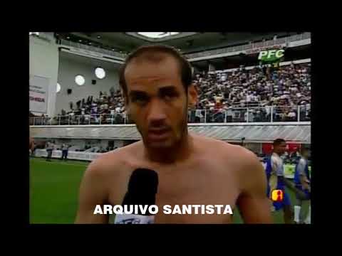 VOLANTE RODRIGO SOUTO FALOU NA SAIDA PRO INTERVALO DE SANTOS 3 X 4 SAO PAULO CAMPEONATO BRASILEIRO 2