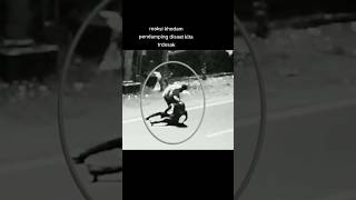 Download lagu Reaksi nyata khodam saat tuan dalam situasi terdesak #shorts #fyp mp3