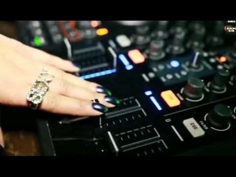 Dj Ece Toprak Feat İrem Derici / Fethiye Live Performance