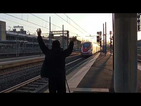 macchinista simpatico per il Frecciarossa 1000 a Torino STURA