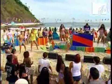 Camila do Ó e DJ Marlboro - LUAU MTV 2011.wmv