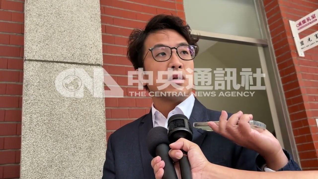 民進黨台北市長參選人沈伯洋立法院受訪