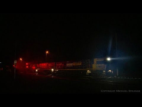 3PM6 Pacific National Container Train At Night - PoathTV Australian Railways