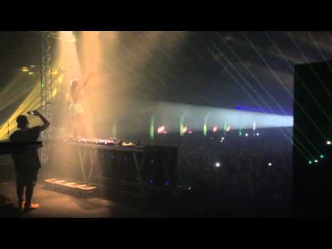 Larissa Lahw - Camarote VillaMix 2016