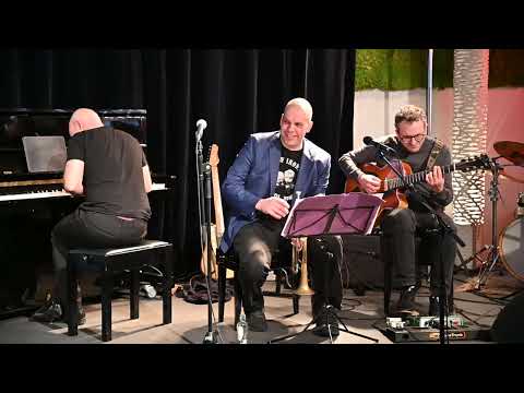 Trio In Bocca al Lupo - Felicita