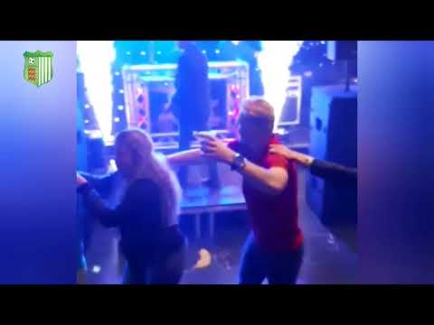 Clublied Achilles Veen - FeestzangerMarco!         ▶️ Release datum: 09 Februari 2020.