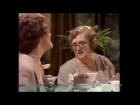 Thora Hird & Sherrie Hewson in 'In Loving Memory' (1986)