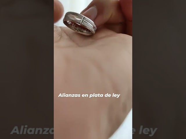 Vídeo relacionado con TALISMAN JEWELLERY Colgante de Plata de Ley 925 - Alianza Rebelde, La Guerra de las Galaxias (10 mm x 12 mm)