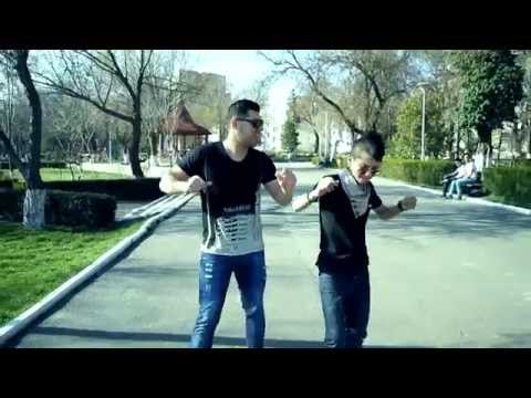 Alin Pustanu si Cristi Mihai-Eu cu una tu cu alta...