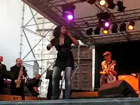 Keisha Jackson & Soul Spinner - RESPECT - Umbria Jazz 2008